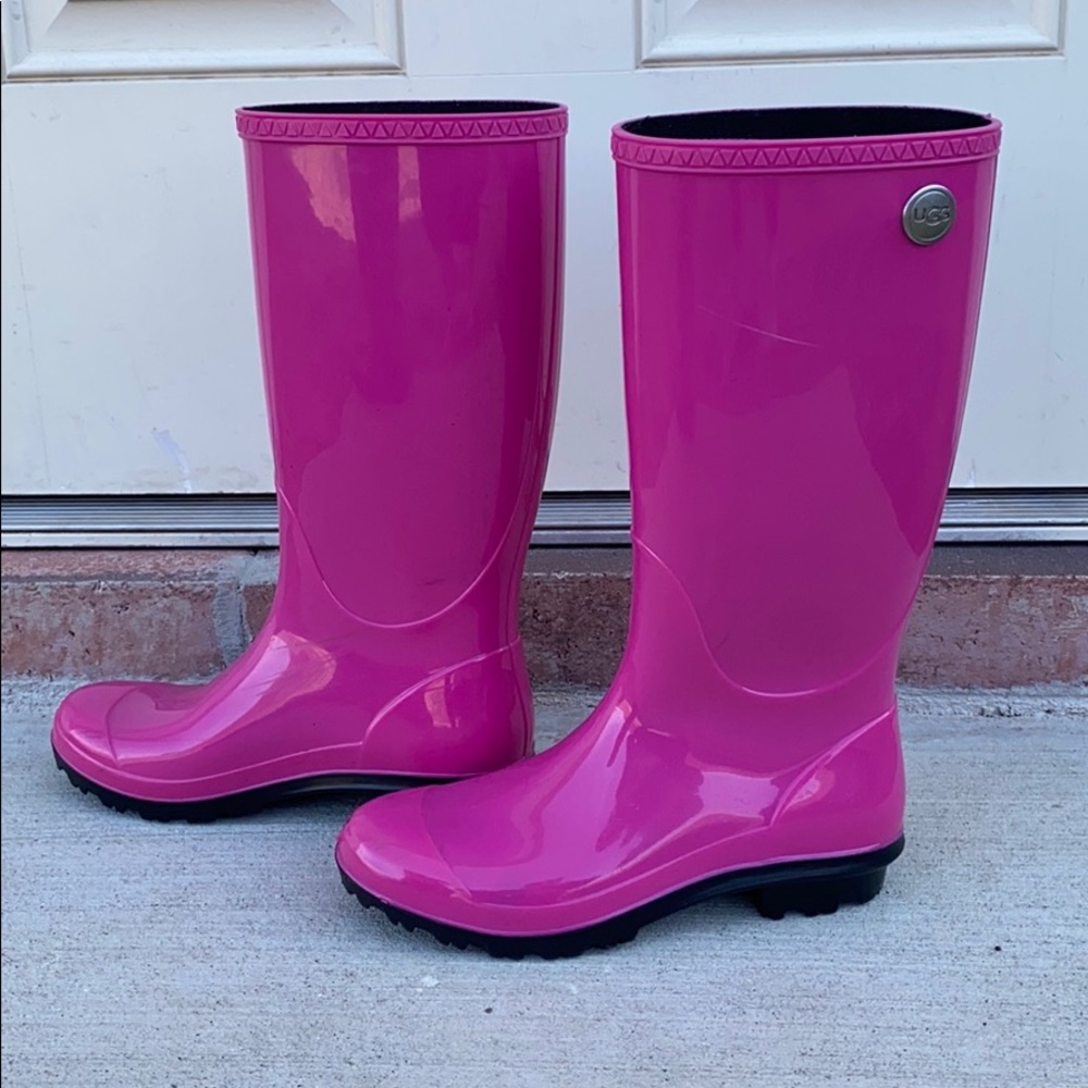 UGG rain boots hot pink